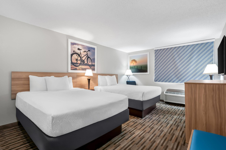 Bedroom 3, Days Inn by Wyndham Hillsdale, Hillsdale