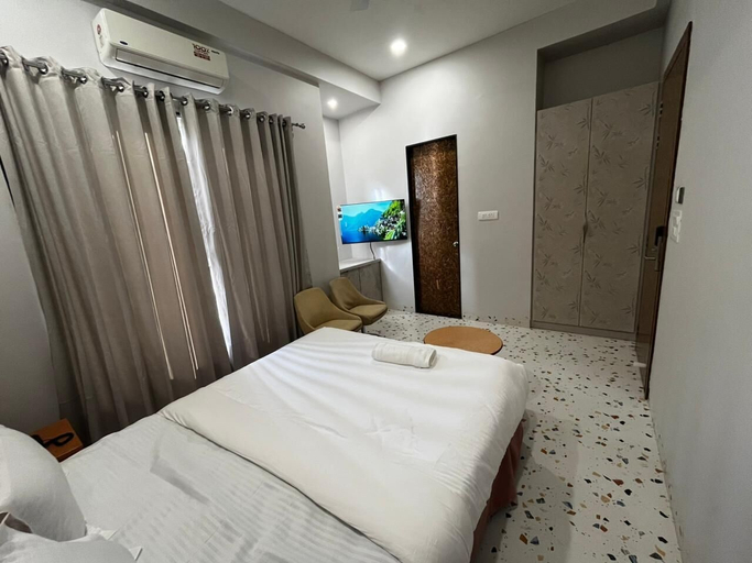 Room 2, Hotel Citadel Inn, Indore