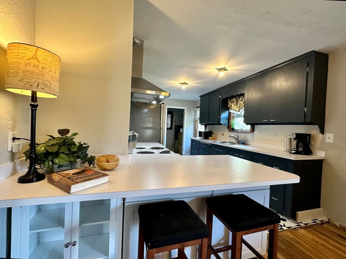 Private kitchen 5, Seattle's Starlight Bungalow, Seattle