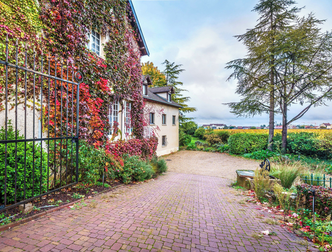 Exterior & Views 2, Hôtel Le Clos des Arts, Côte-d'Or