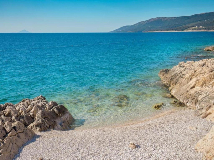 5, Pleasant apartment with Pool, Sauna, Hot Tub, Raša