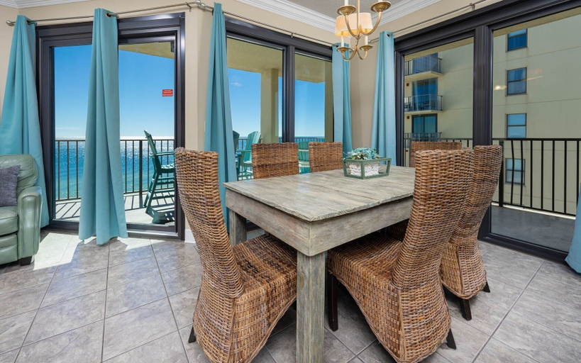 Dining 4, Phoenix Iv 4081 3 Bedroom Condo, Baldwin