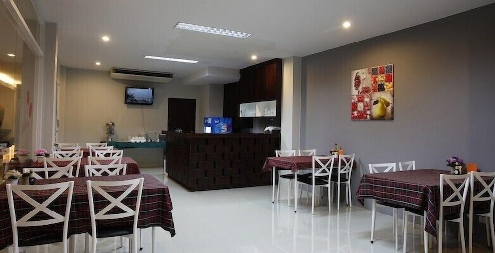 Food & Drinks 4, Nize Hotel, Phuket Island