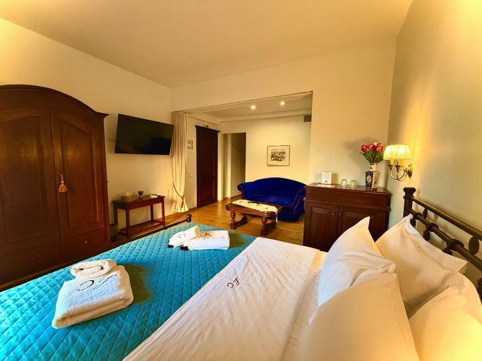 Bedroom 3, Great Greece Le Convivial Suites, Peloponnese