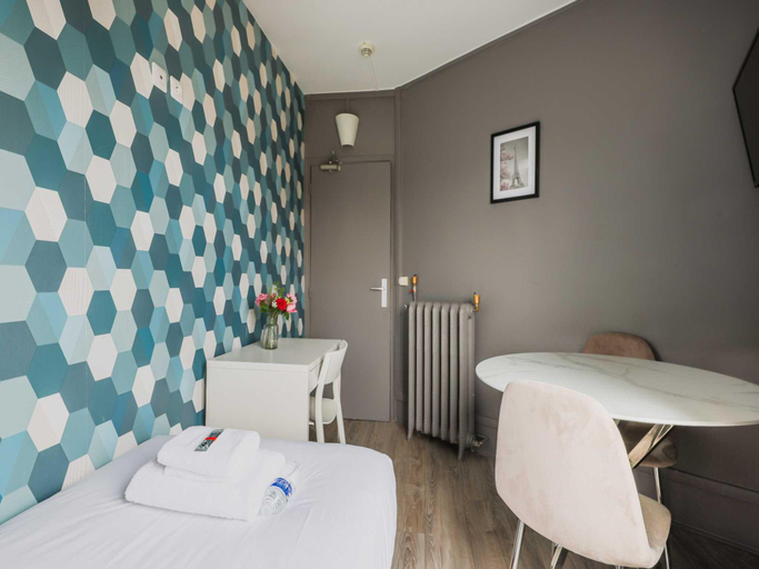 Bedroom 3, Charming studio - 1P- Canal Saint-Martin, Paris