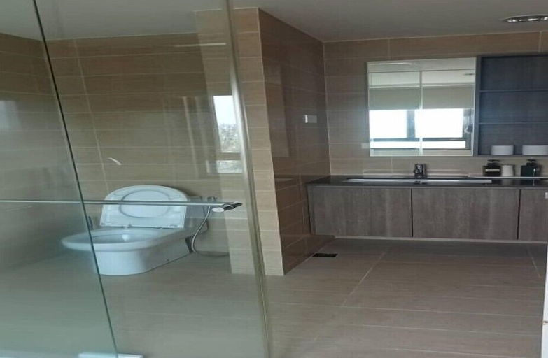 Bathroom 2, By The Sea, Penang Island