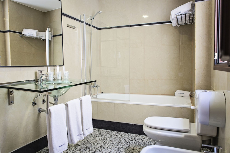 Bathroom 3, Hotel de los Faroles, Córdoba