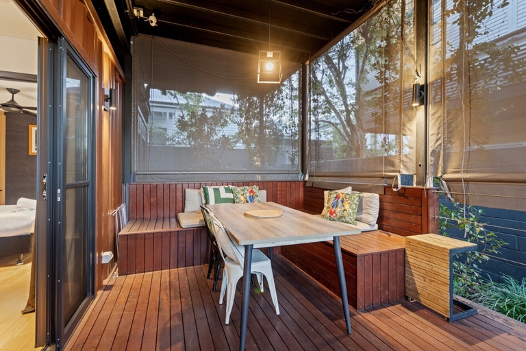 Outdoor dining, Stylish New Farm Apartment With Courtyard, New Farm
