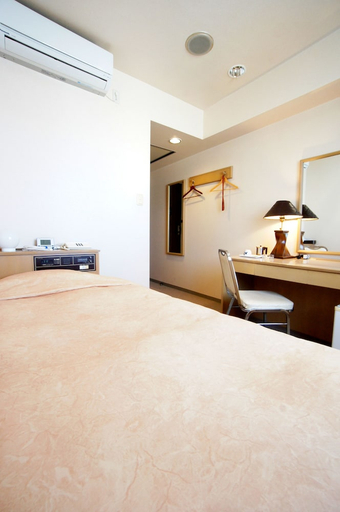 Bedroom 2, Royal Inn Mito, Mito