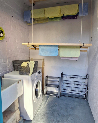 Bathroom, Cotswold Aparthotel, Gloucestershire