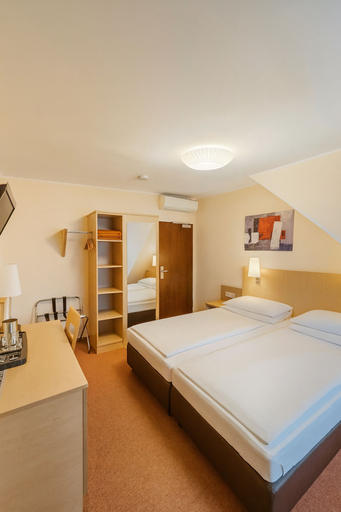 Bedroom 5, Atomis Hotel Düsseldorf City, Düsseldorf