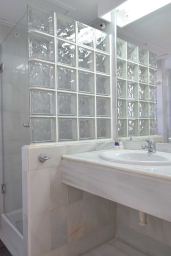Room 4, Poolside Holiday Dream 3 Bedroom F-3, Málaga