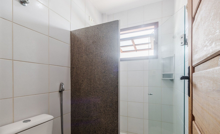 Bathroom, Rsms - Charming Condominium Just 400m From Taperapuan Beach, Porto Seguro