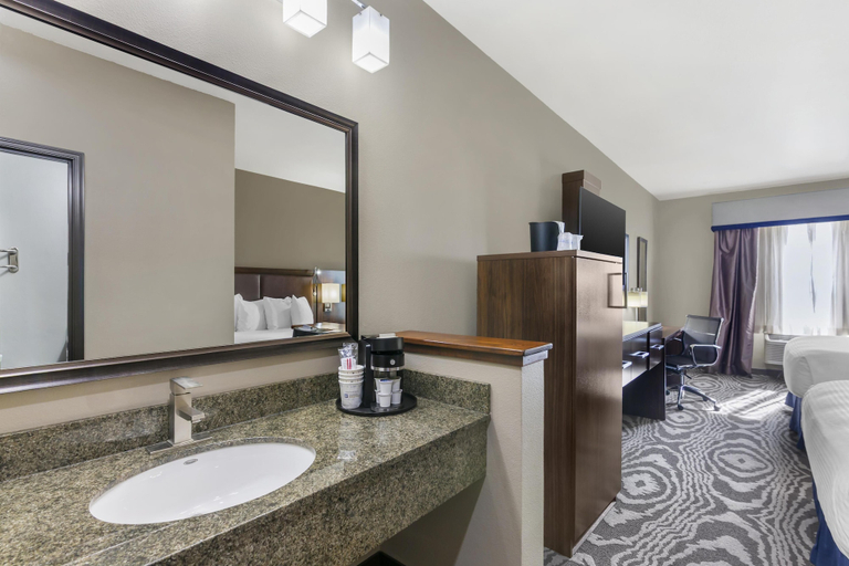 Bathroom 4, Best Western Plus Williston Hotel & Suites, Williams