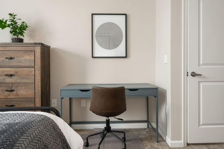 Room 4, Ground Floor 2BR w Lux Amenities At Albany Glen, Franklin