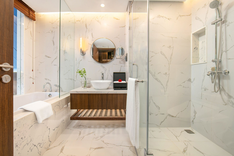 Bathroom 5, Mövenpick Living West Hanoi, Cầu Giấy