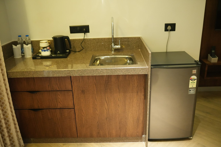 Private kitchen 2, Hotel Four Point Corner, Pali