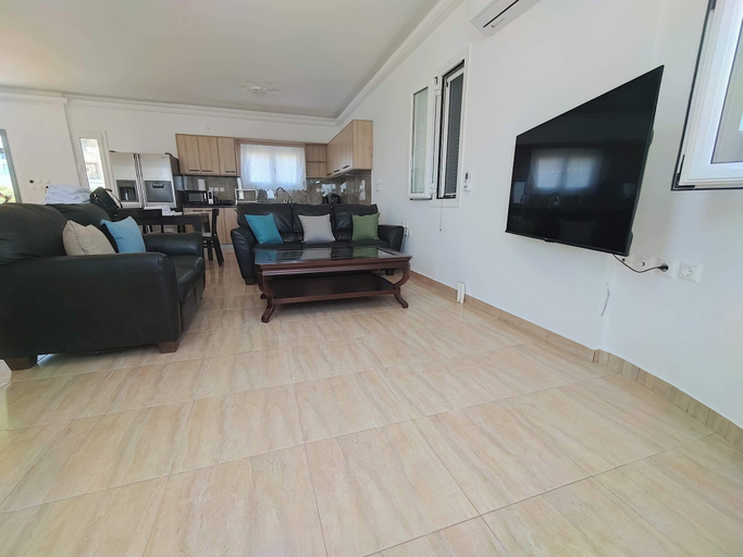 Room 4, Beachfront Ela Luxury Stay With Jacuzzi Views, Attica