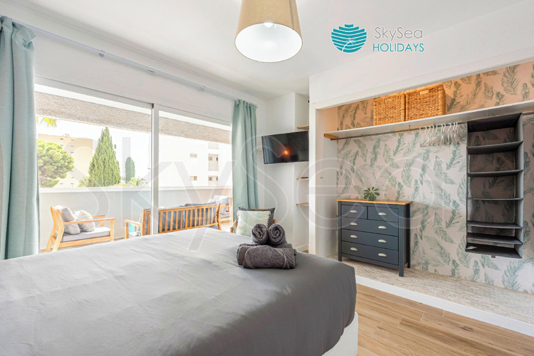 Bedroom 2, Sky Sea Holidays Puerto Marina, Málaga