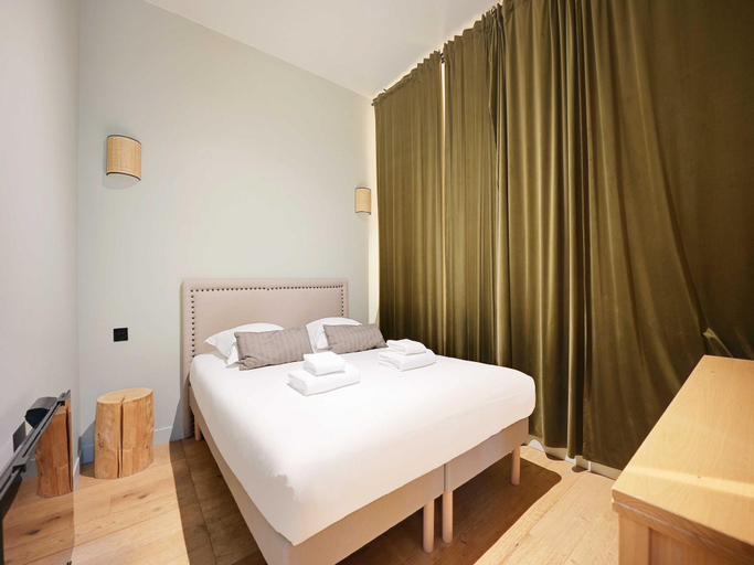 Bedroom 3, Haven of Peace Near the Palais de Garnier, Paris