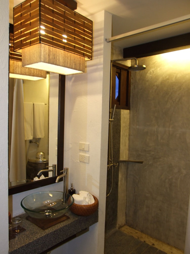 Bathroom 4, De Lanna Hotel, Muang Chiang Mai