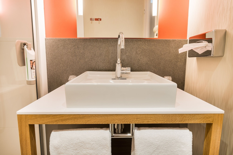 Bathroom 4, ibis Styles Tours Sud, Indre-et-Loire