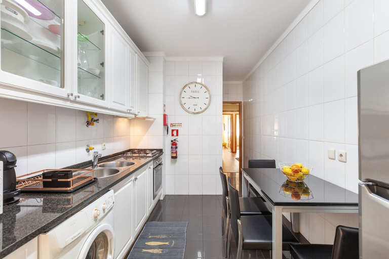 Room 5, Apartamento Girassol - Minho s Guest, Braga