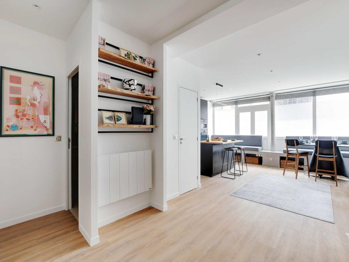 3, Spacious apartment with 2 rooms, Paris