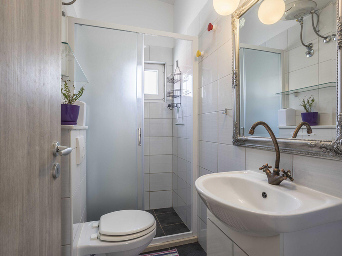 Bathroom 2, Apartment Keko, Dugi Rat