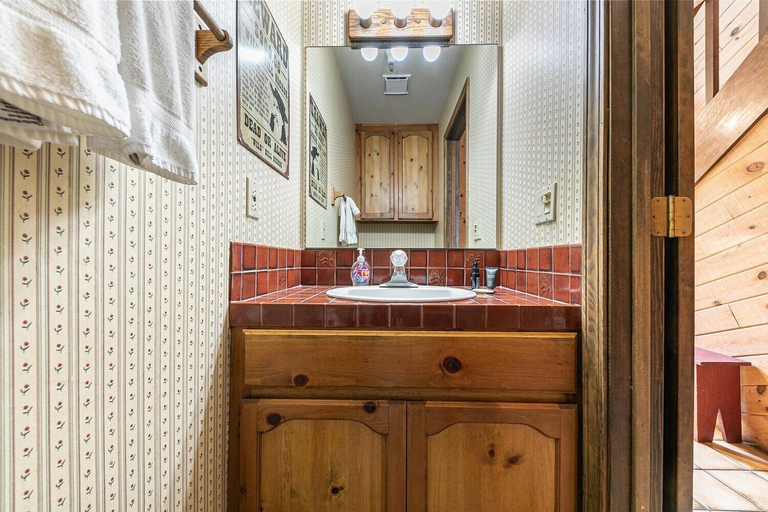 Bathroom 3, 254 Bldg D 2 Bedroom Townhouse, Nevada