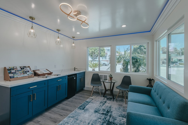 Public Area, Sea Air Inn & Suites - Downtown - Restaurant Row, San Luis Obispo