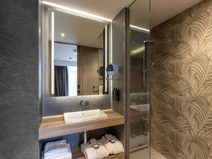 Bathroom 4, Mercure Sofia City, Stolichna
