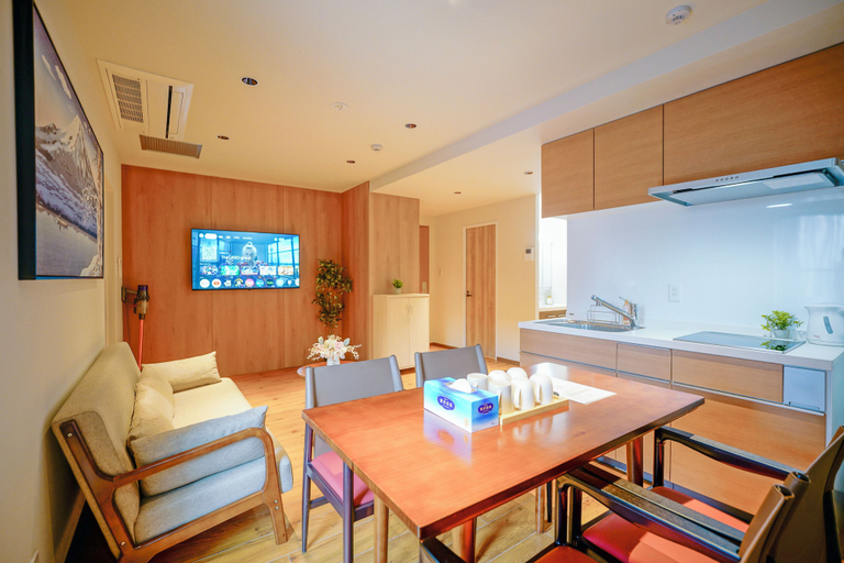 In-room dining 2, NAKANO WORLD HOTEL, Nakano City