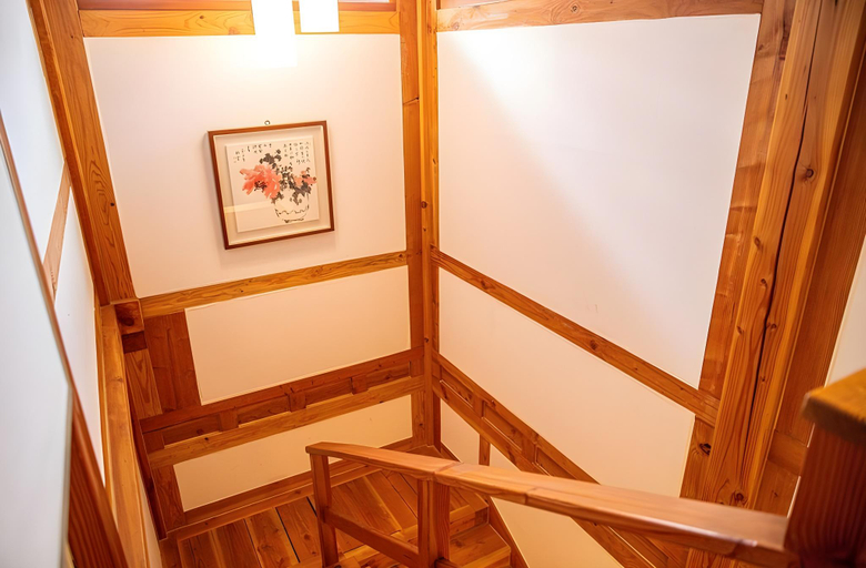 Bedroom, Iga Hanok-Awarded Architectural Culture Award, Jeonju