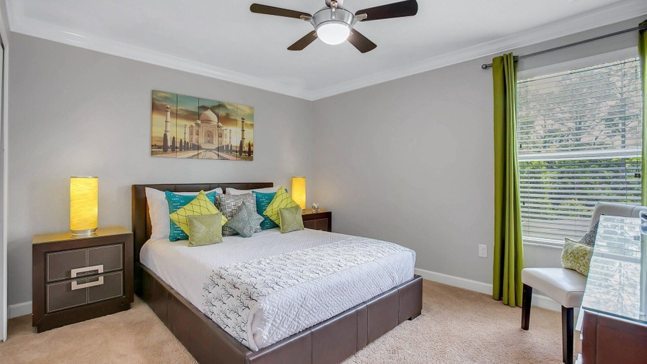Room 3, Paradise Palms Resort 6 Bedroom Home with Game Room 6 Home, Osceola