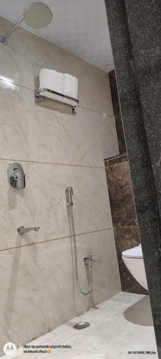 Bathroom 4, Shree Shanteshwar Mahadev Inn, Varanasi