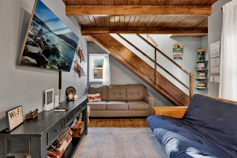 Living area 4, The Summit at Sherwood #618, San Bernardino