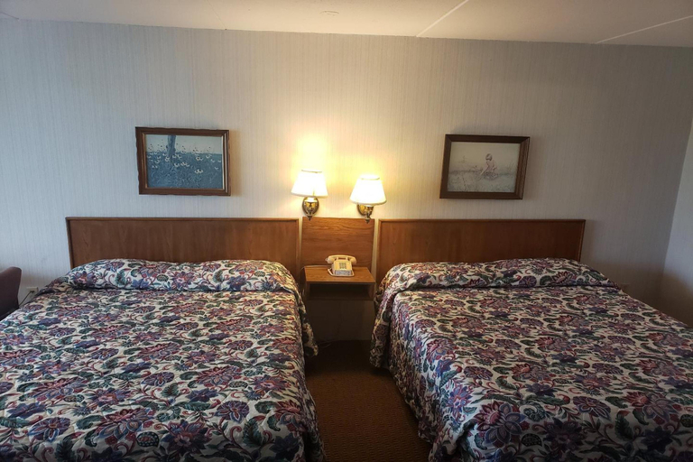 Others 3, Hotel Whitely City Hwy 27 KY, McCreary