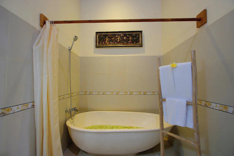 Bathroom 5, Madesimon Villa, Gianyar