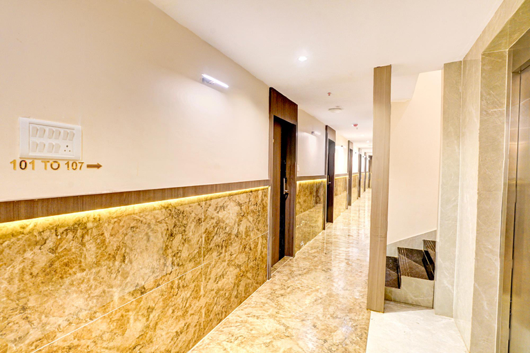 Lobby 4, Hotel Casa Royal Residency, Mumbai Suburban