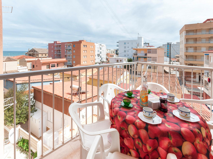 Others 4, Odisea - Apartment, Valencia