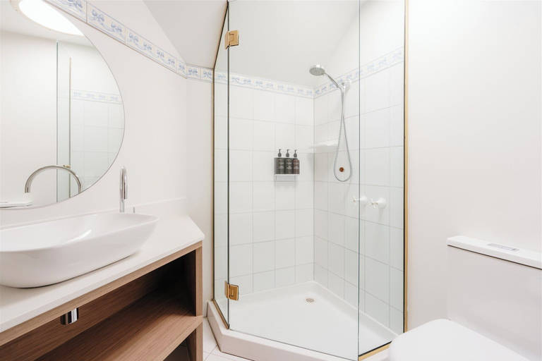 Bathroom 4, Hideaway on George, Launceston - Pt B