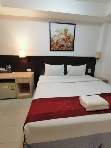 Room 5, AtWhitePatong, Phuket Island