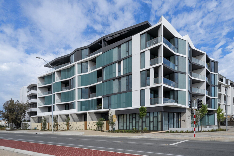 Primary image, Spacious 2-Bed Apartment with Rooftop Views, Fremantle