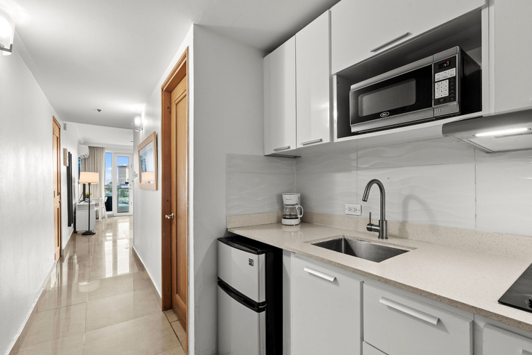 Room 5, Lagoon821-bl in San Juan