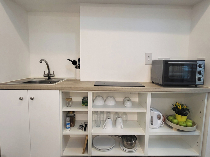 Private kitchen, Loft Style-1br-walkinshower-wifi-central Cork