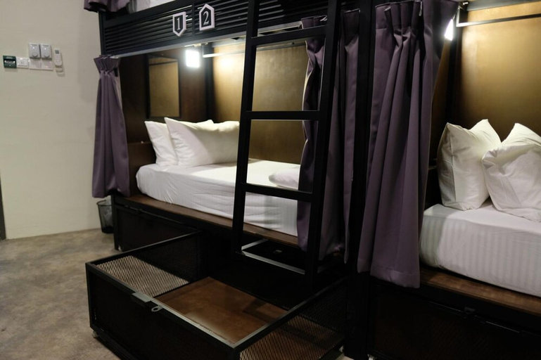 Guestroom 4, Sleep Here Hostel, Malacca City
