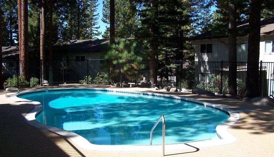 Pool 3, Cozy Bear Lodge 3 Bedroom Home by RedAwning, Washoe