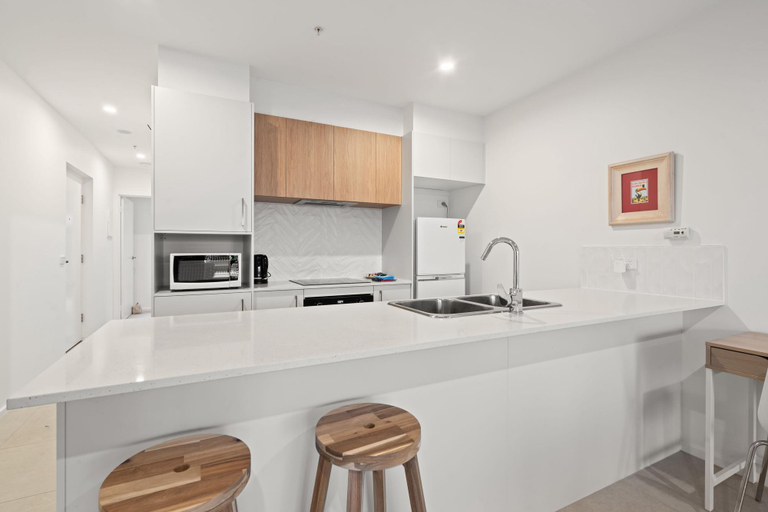 Kitchen, Stylish 2-bed Townhouse With Balcony, Canberra