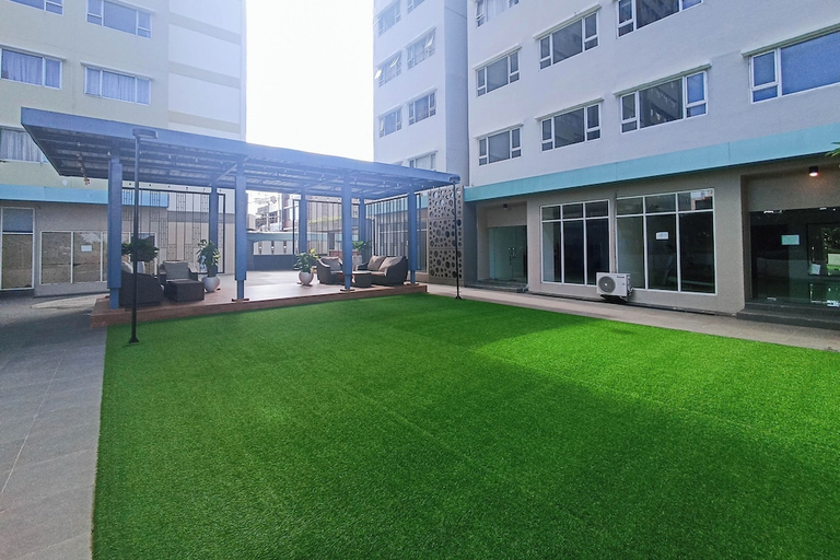 Exterior & Views, Cozy 2Br At Royal Makassar Apartment, Makassar